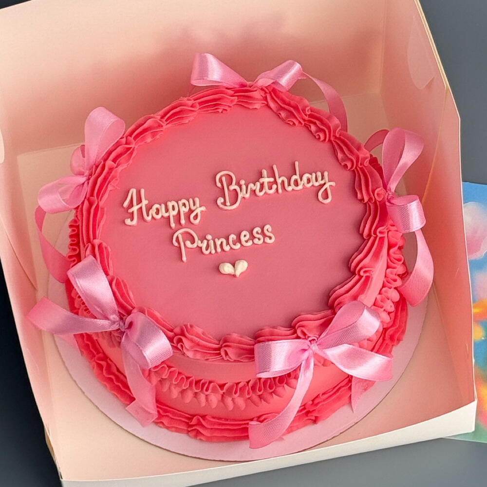 Торт happy birthday princess 👑