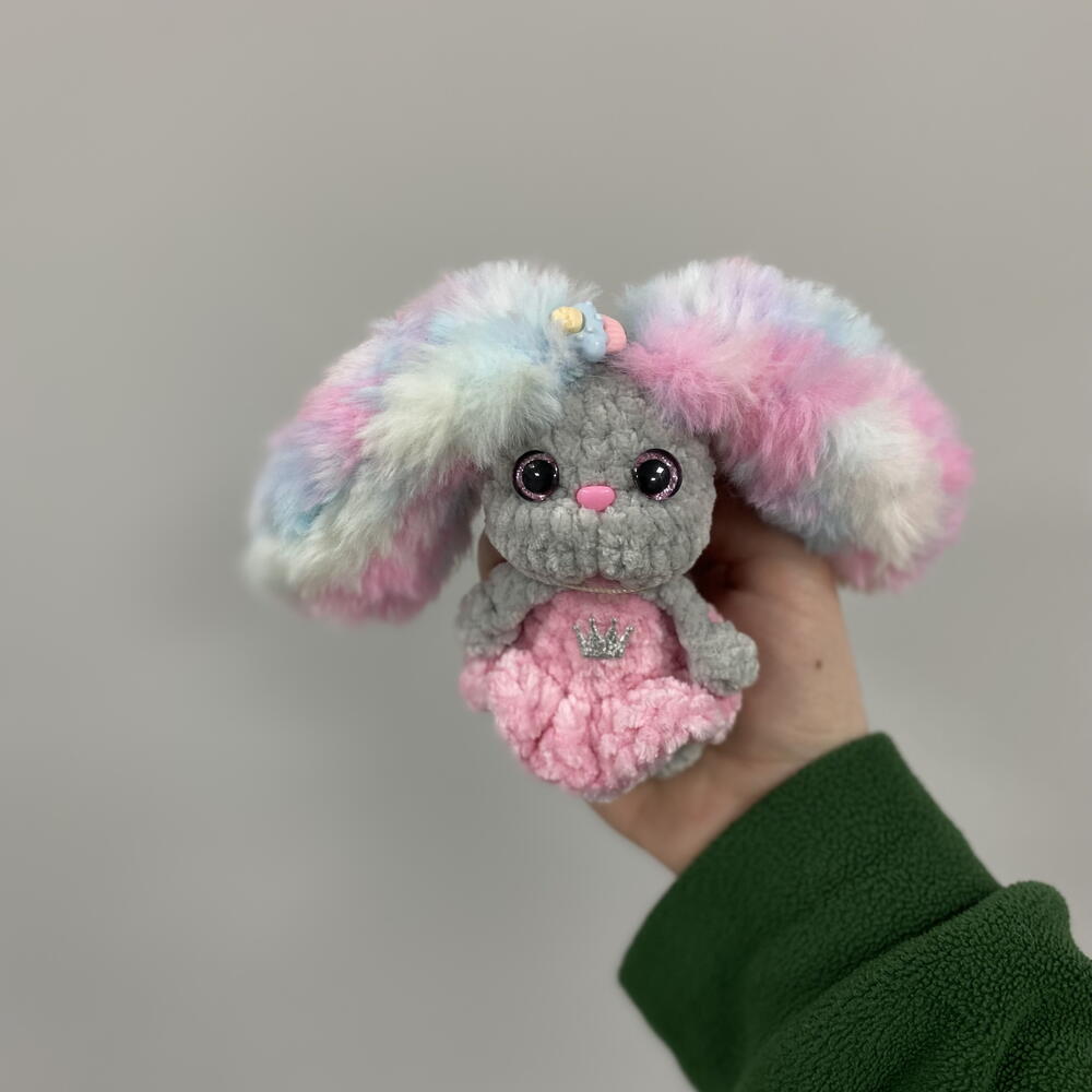 Вязаная игрушка Заяц 12см