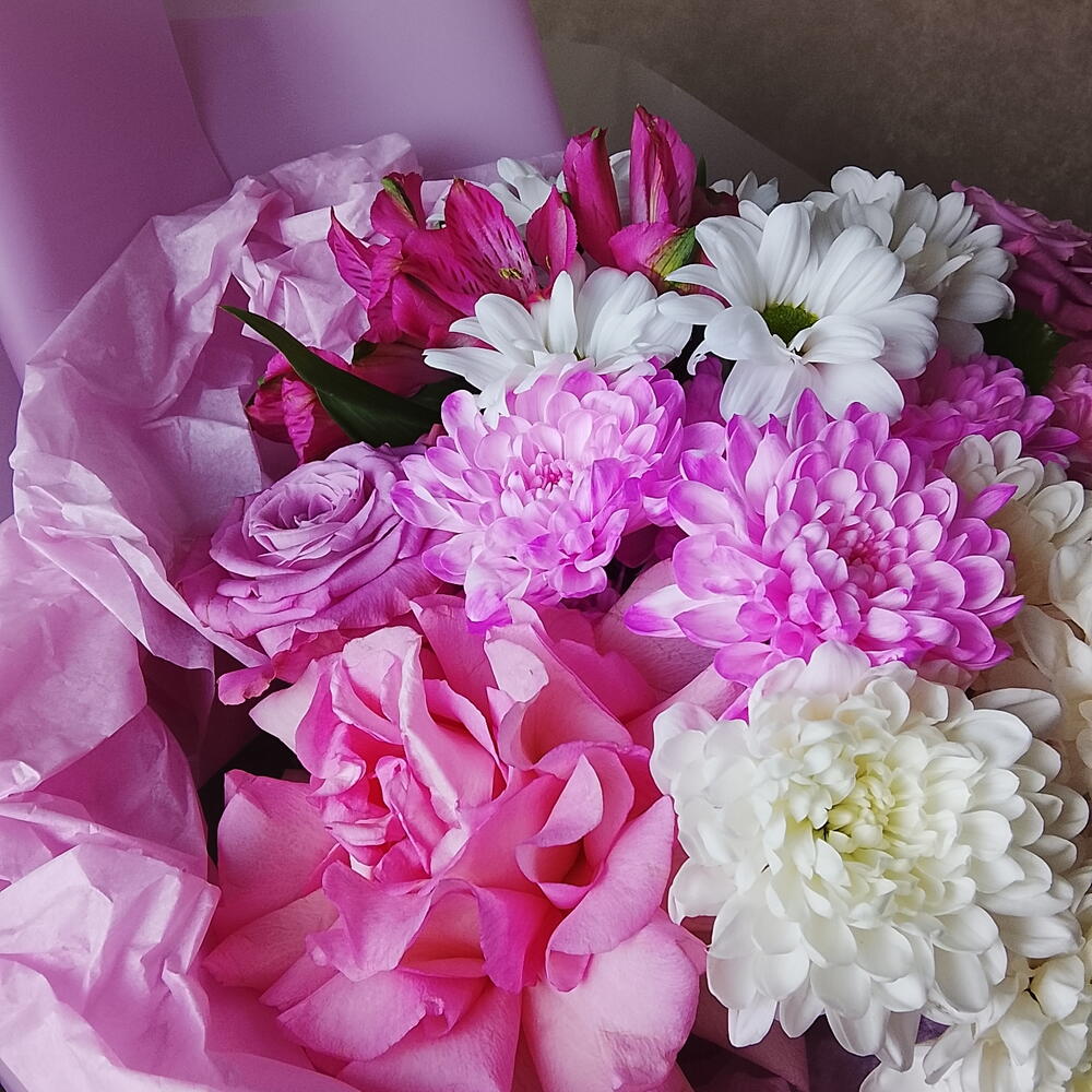 💜 Хризантемы с розами и альстромерией