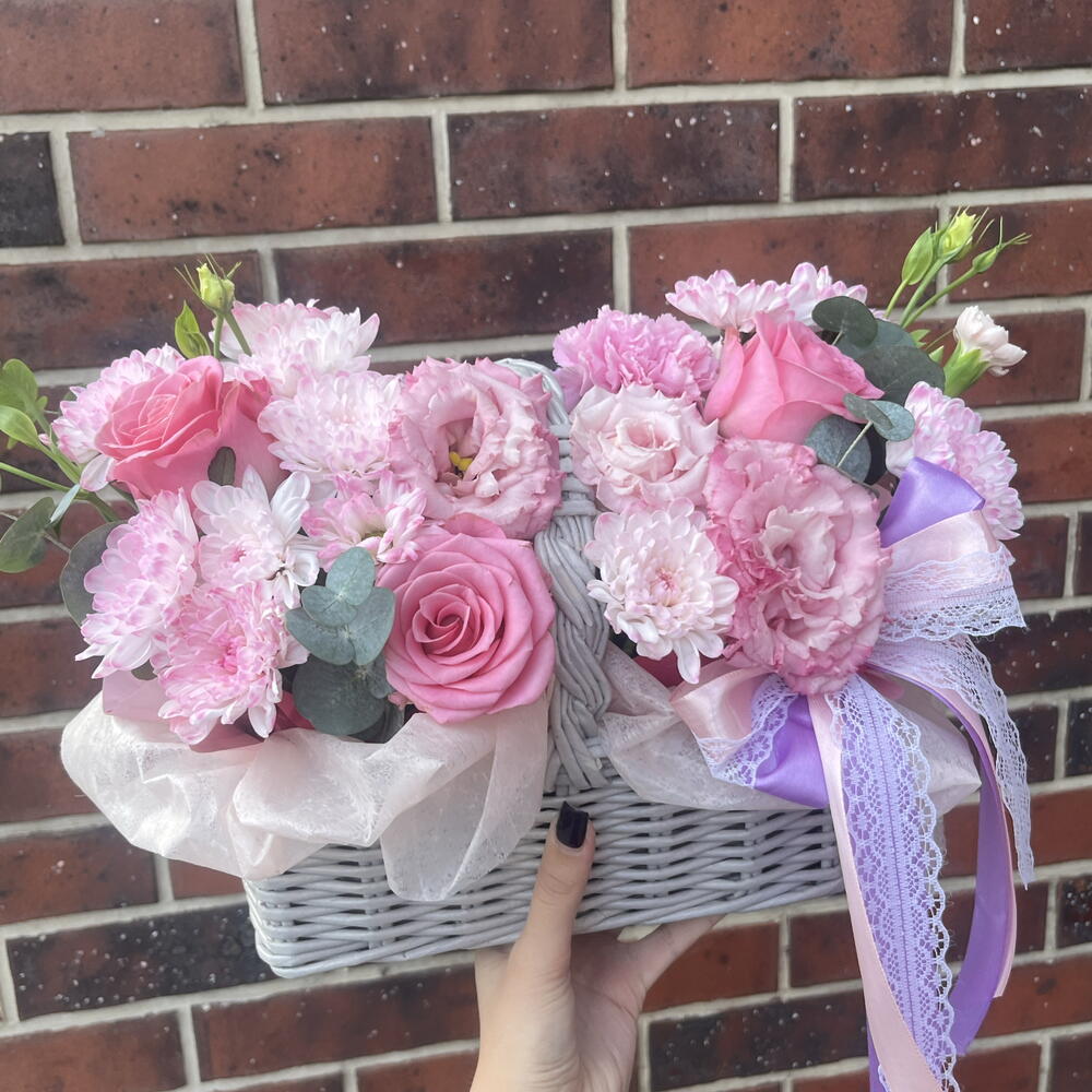 Корзинка «ВАУ» : из эустомы, розы и хризантемы🎀