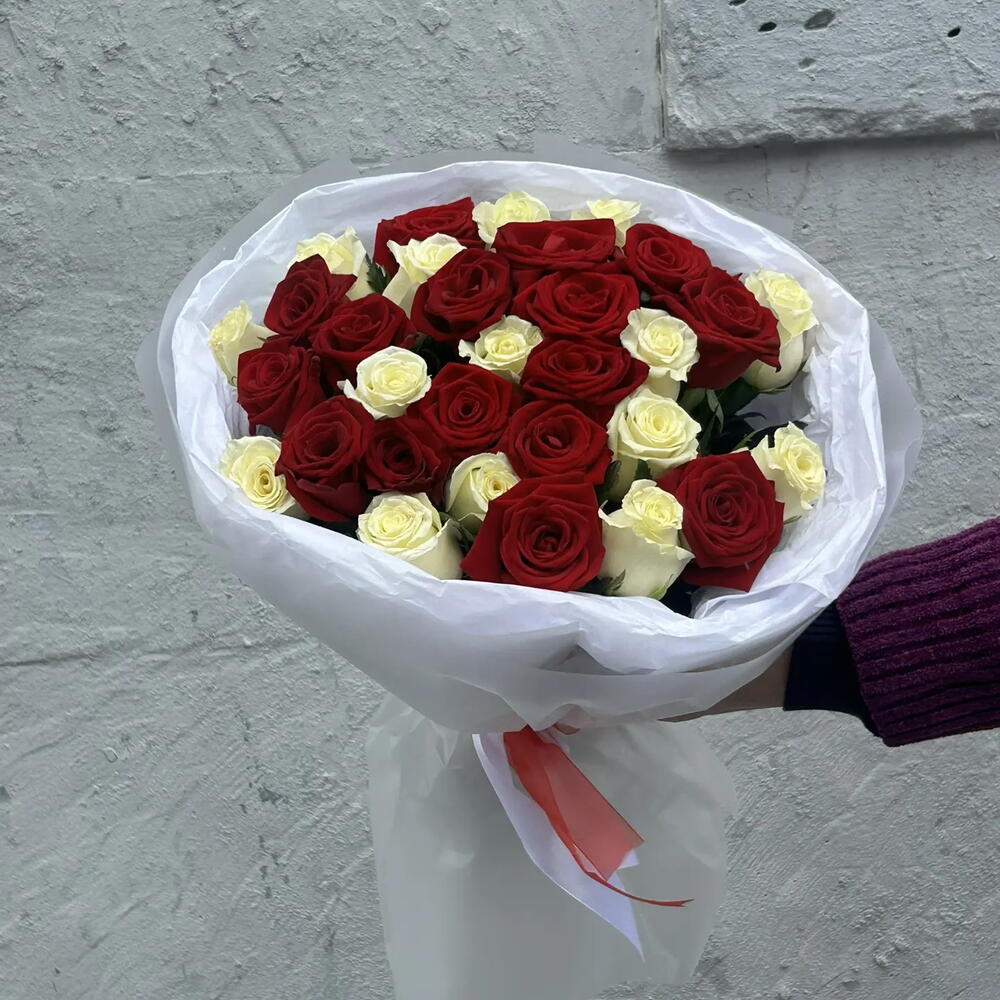 Букет из 31 розы "Два сердца"