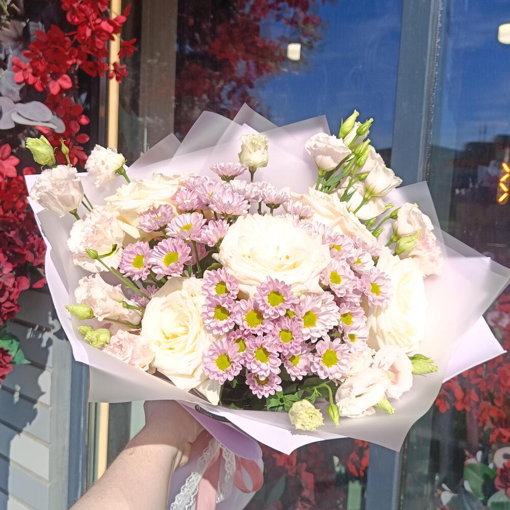 Сиреневый закат 🌇 Букет с крупной белой розой сиреневыми ромашками  💜