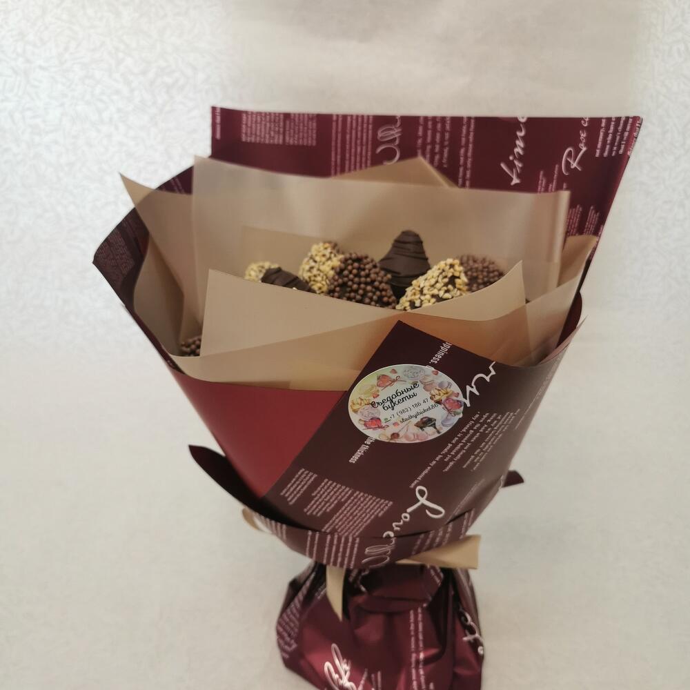 Клубника в шоколаде "Чародейка"