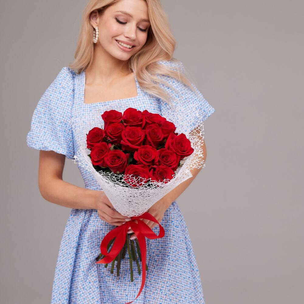 15 красных роз Premium