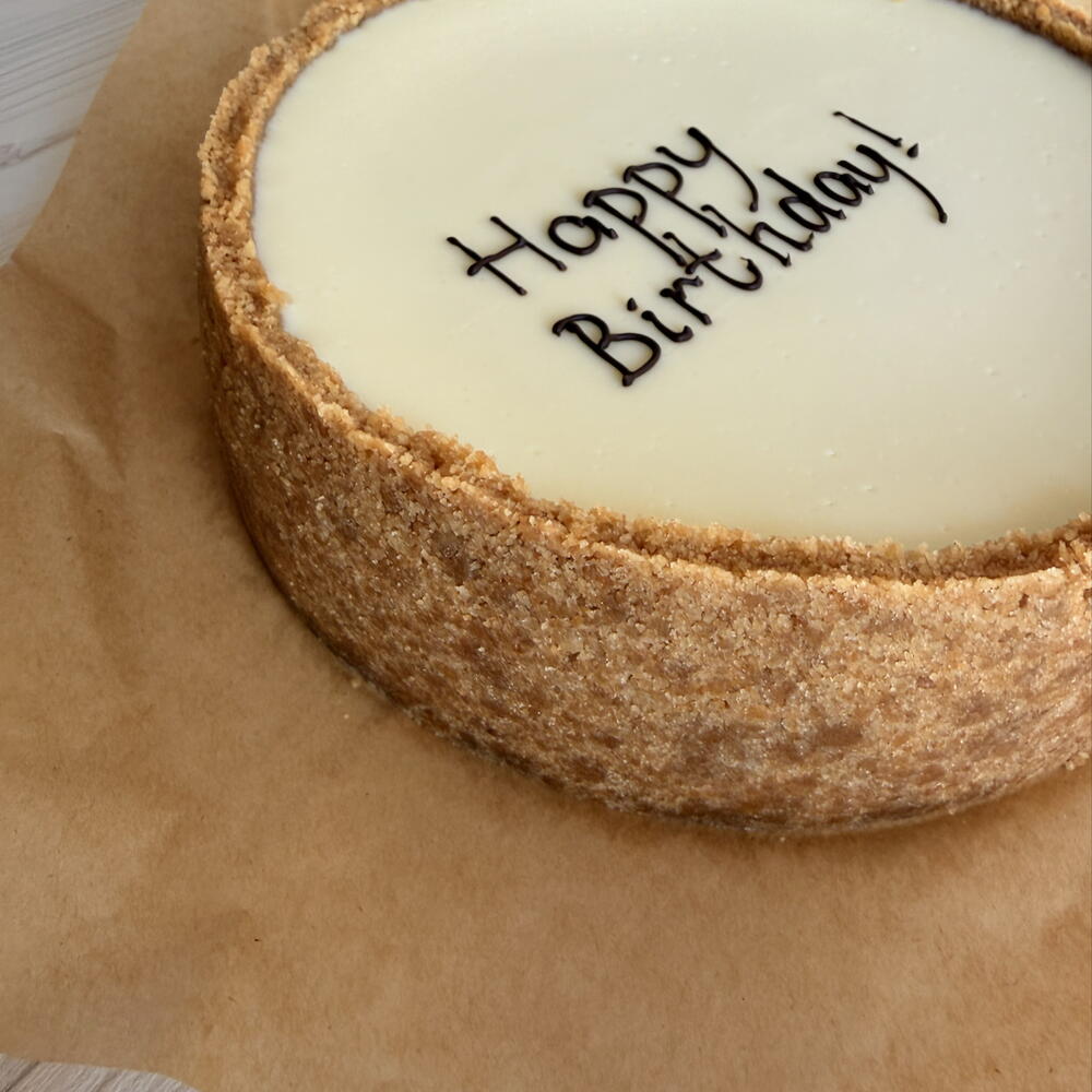 Cheesecake "happy birthday"