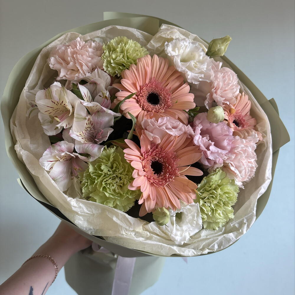 Букет из герберы/эустомы/диантуса💕💐