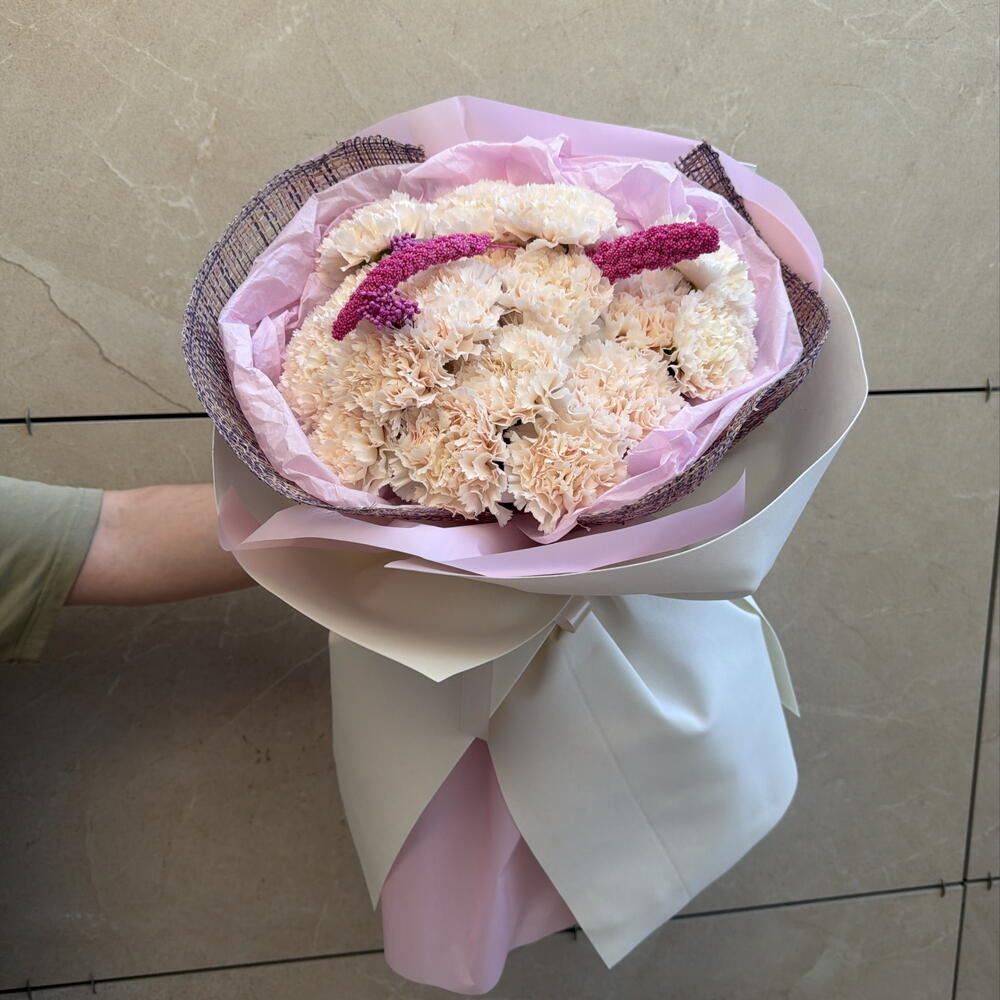Букет с диантусами