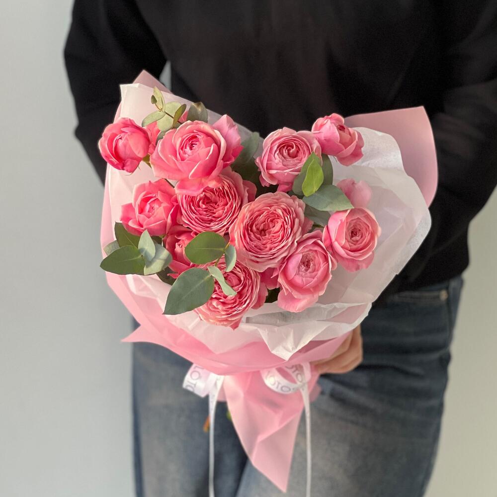 Букет пионовидных роз Silva Pink