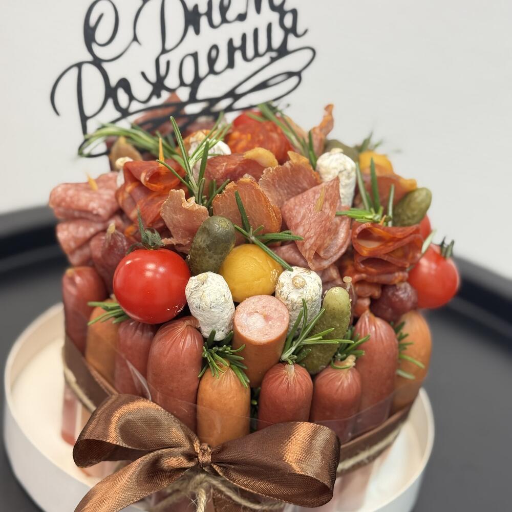 Мясной бенто-торт мужской торт