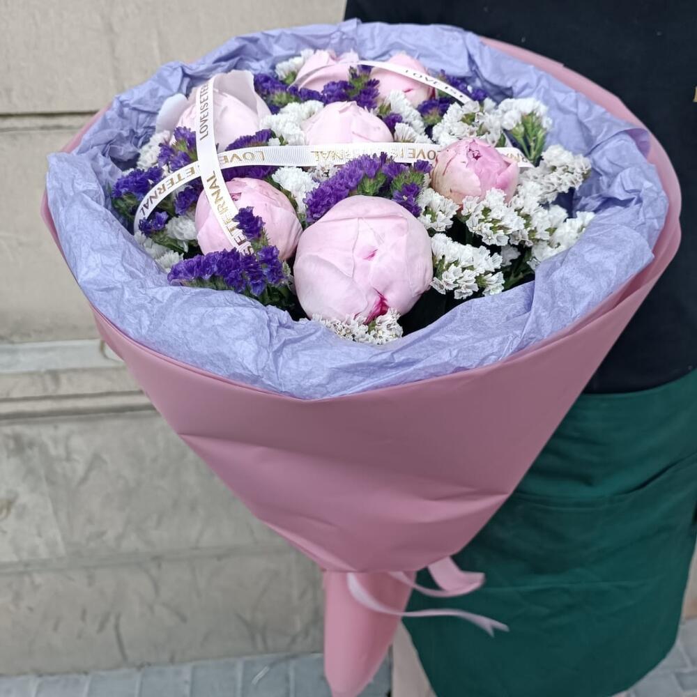 Пионы Сара Бернар