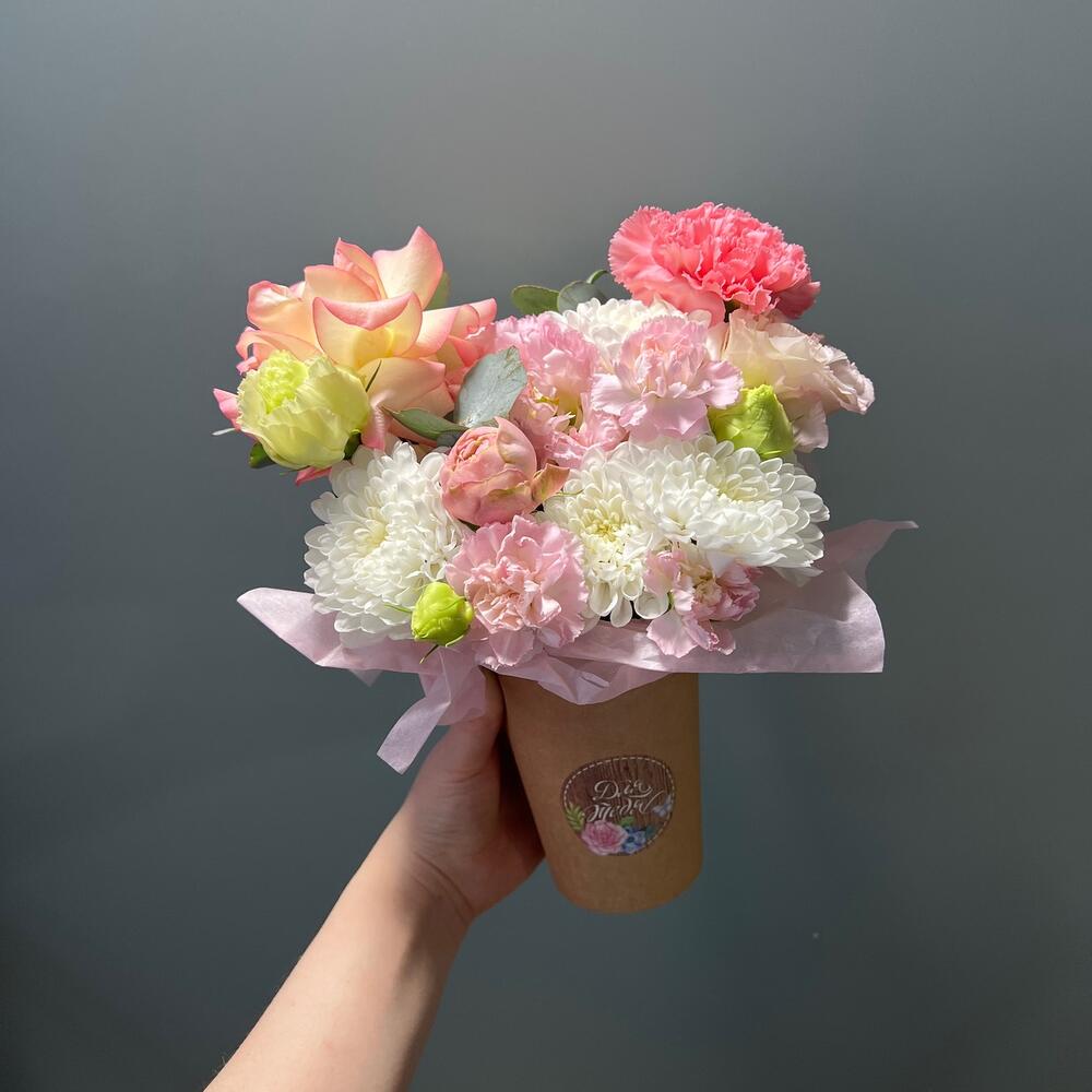 Авторский стаканчик в нежных оттенках 🌸