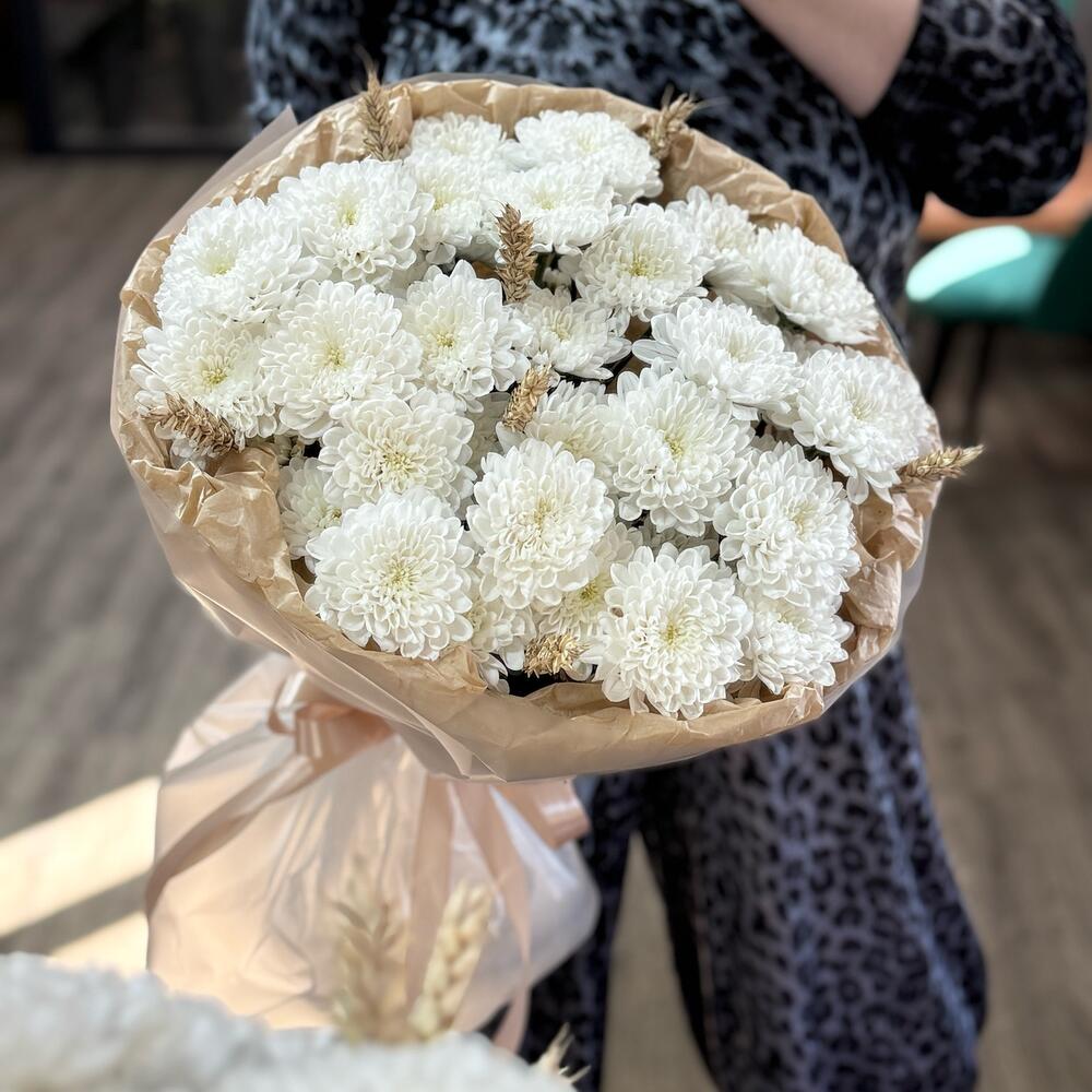 ОБЛАЧКО ИЗ КУСТОВЫХ ХРИЗАНТЕМ