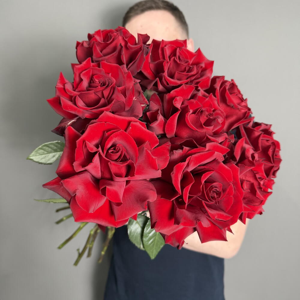 Моно букет из 9 французких красных роз 🌹️