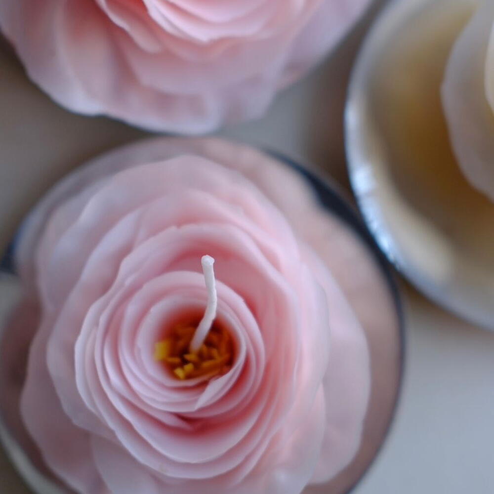Tsumugi Rose Candle