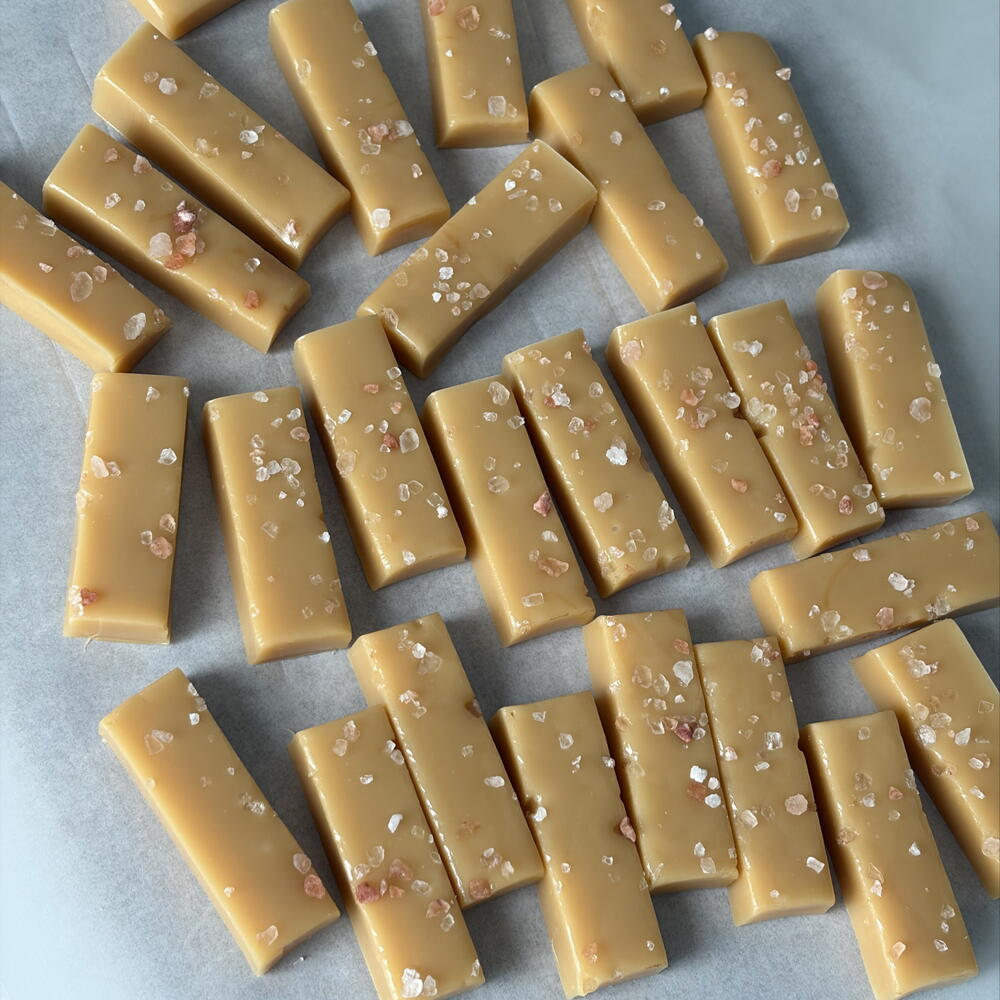 Ириски с розовой солью