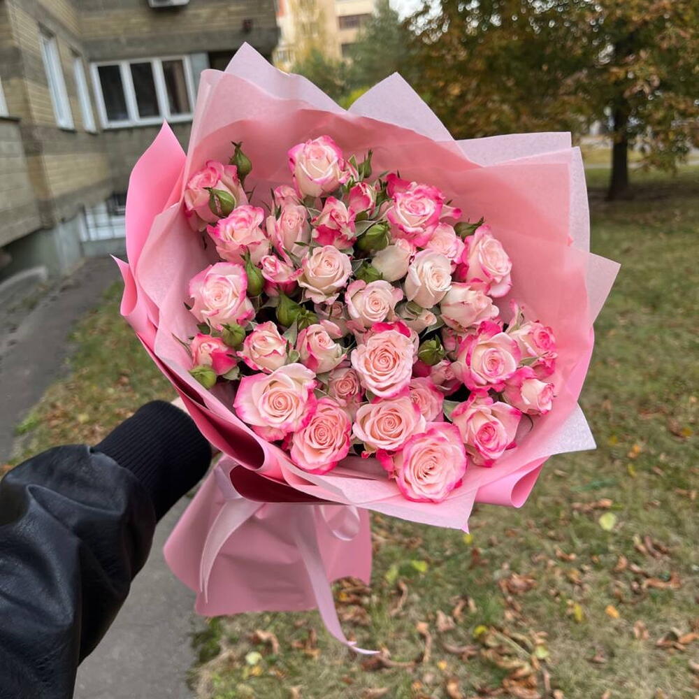 Кустовая роза рефлекс 9 веток