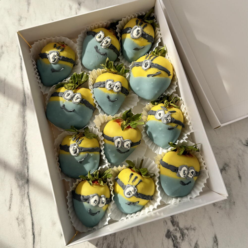 Клубника в шоколаде Миньоны 12 шт