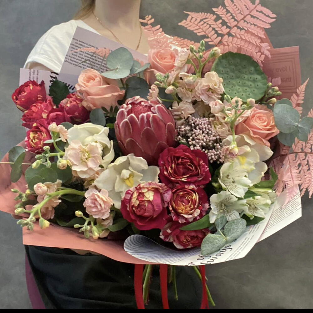Bouquet with red protea