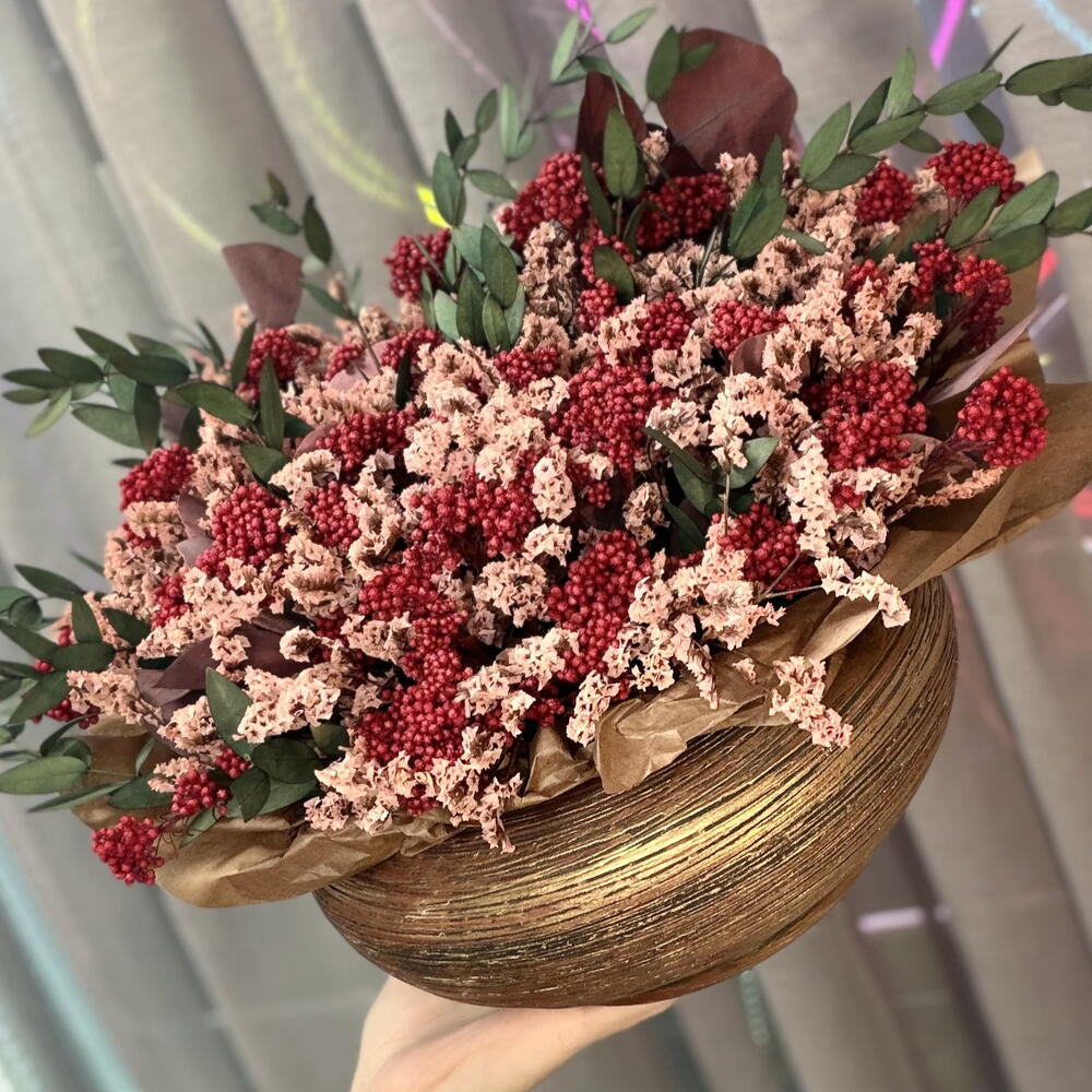 Композиция настольная/ цветы стабилизированные/ сухоцветы/ керамическая ваза