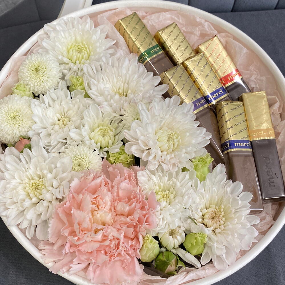 Комплимент Цветы + конфеты 🌸