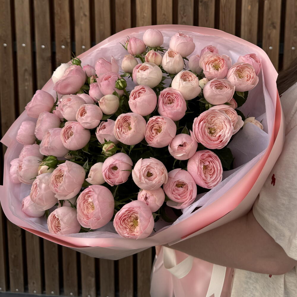 Нежный букет из пионовидных спрей роз  Букет Pink Mood