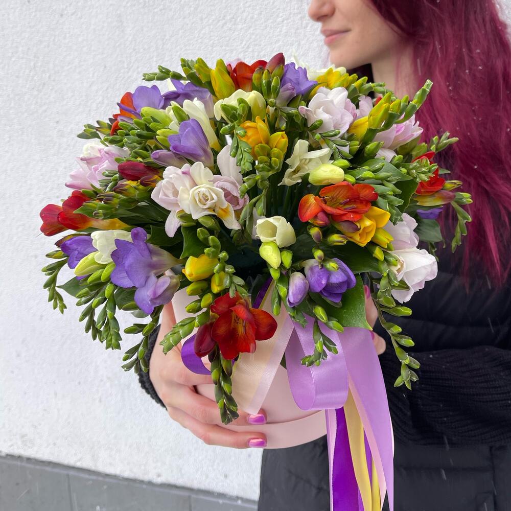 51 фрезия в коробке