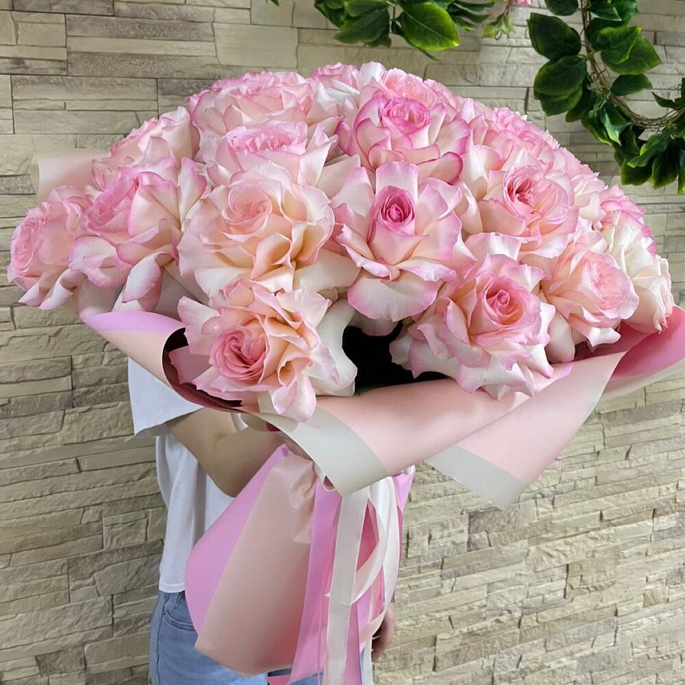 Букет из ажурных роз