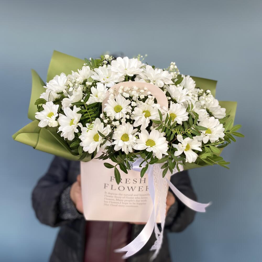 Композиция из белых ромашек 💐