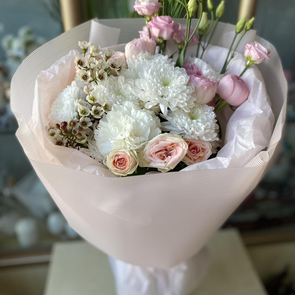 The bouquet is assembled