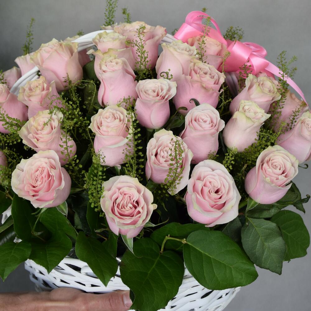 Корзина из 51 розы