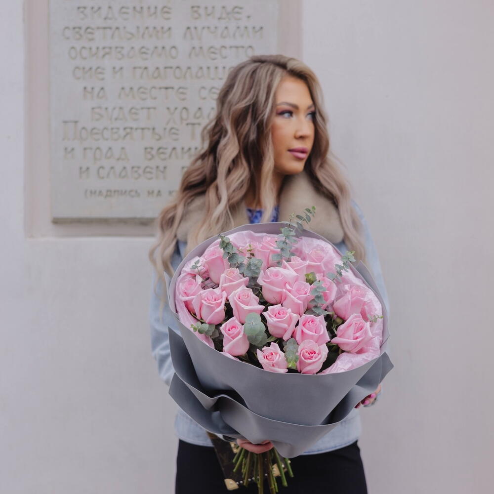 Роза в фоамиран