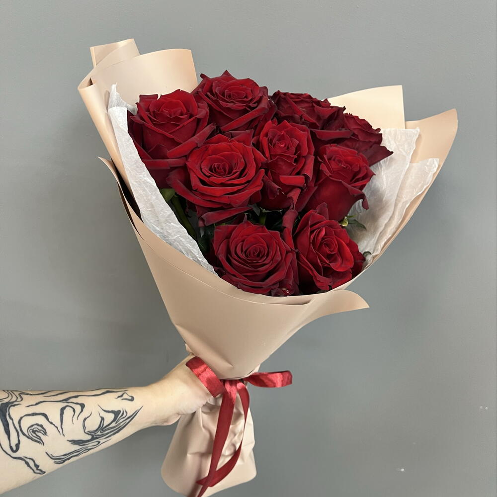 Красные розы 🌹