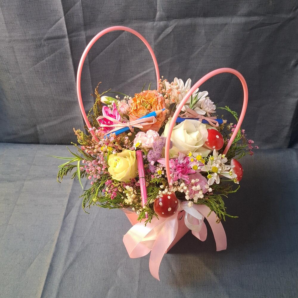 Цветы в сумочке 💐