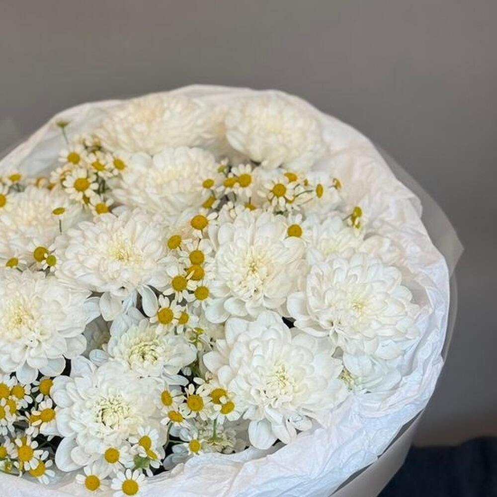 Хризантемы с ромашками