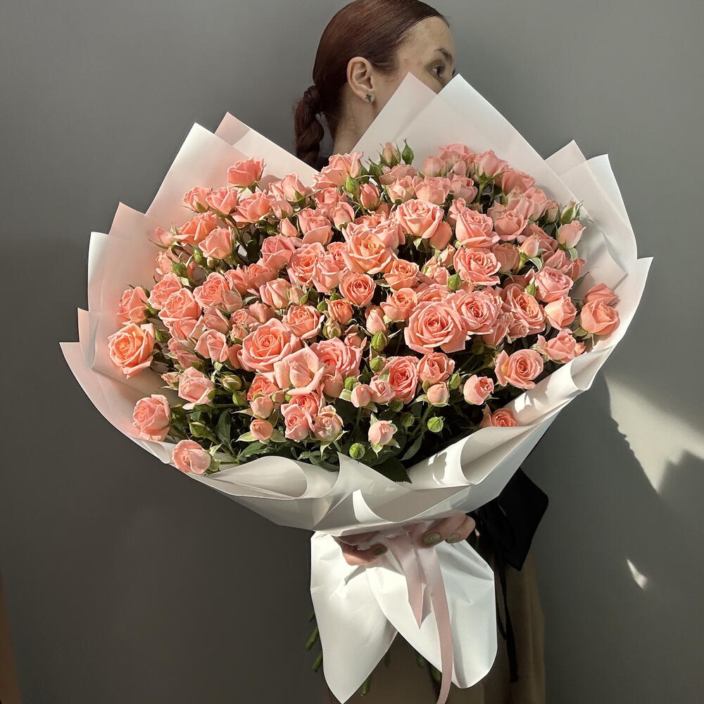 Кустовые розы 23 шт
