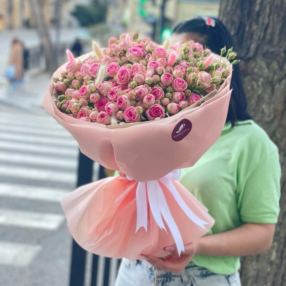 Пионовидные кустовые розы
