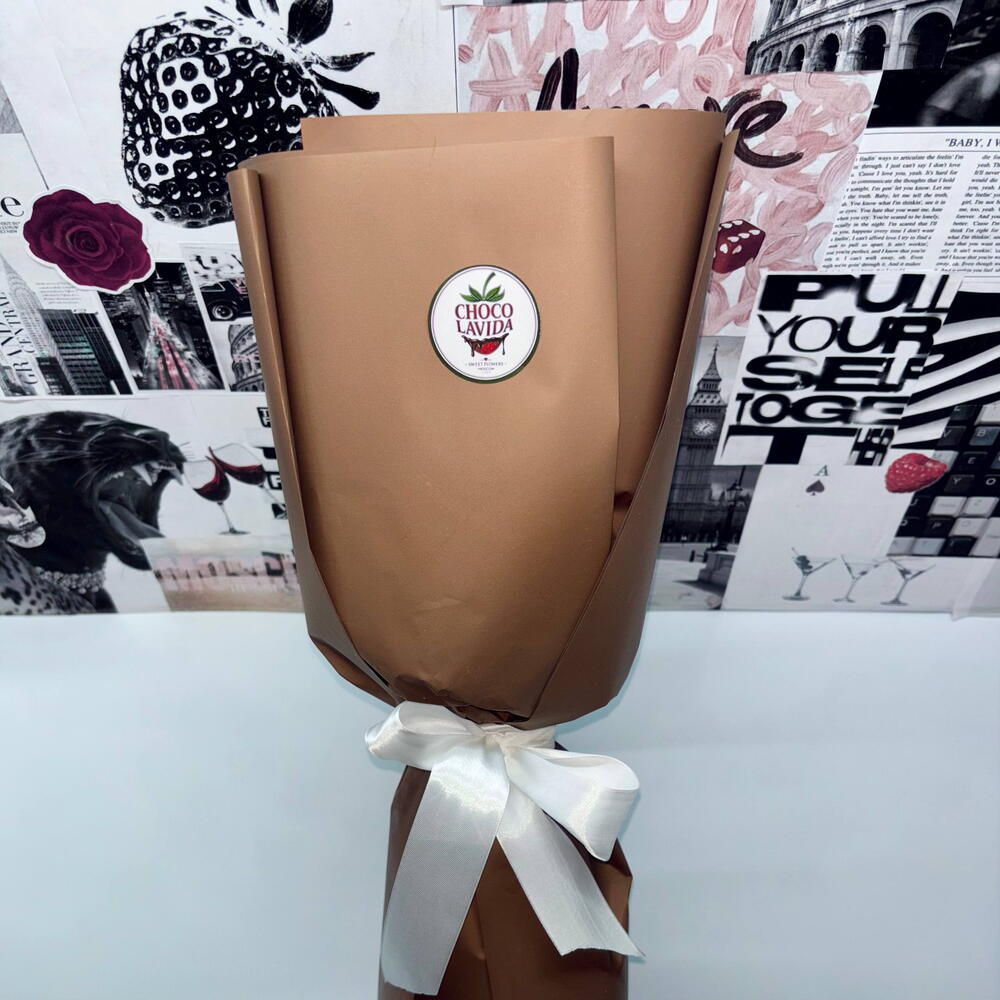 «Vals de Chocolate»: букет из клубники в молочном шоколаде