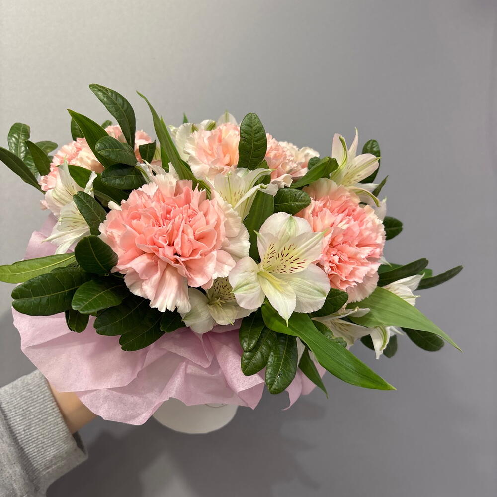 Стаканчик с диантусома и альстромерией🌸