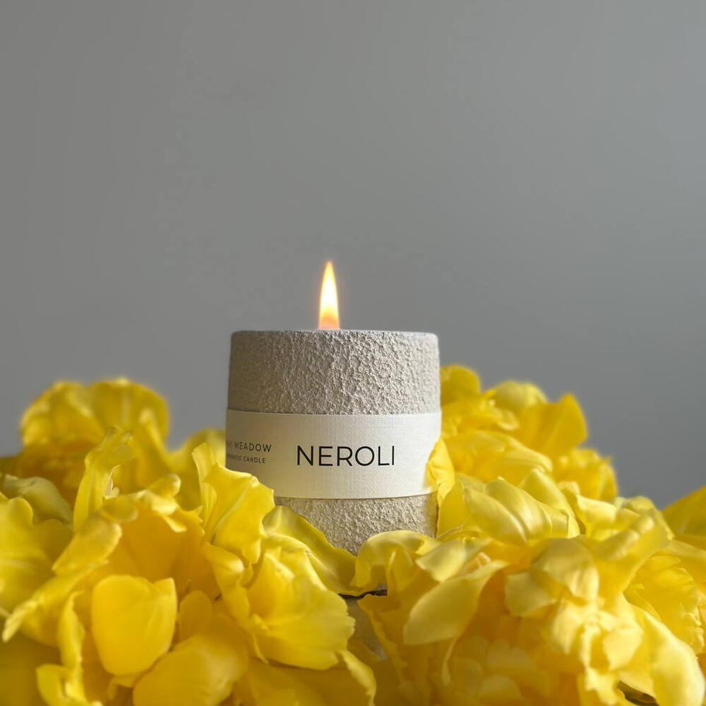 Подарочный набор Neroli May Meadow. Cпа-кубы для ванны (2х150 г) и ароматическая свеча 150 мл