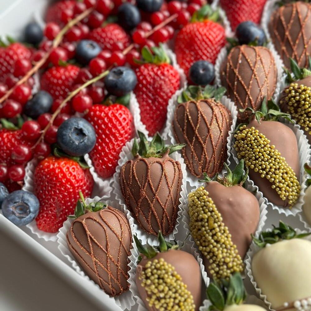Strawberry box «Britain»