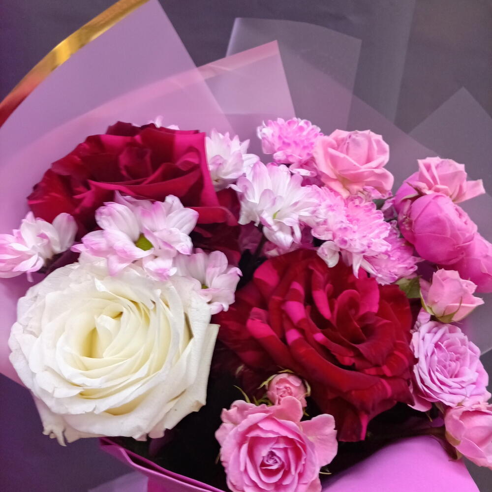 Букет с розами 🌹🌸