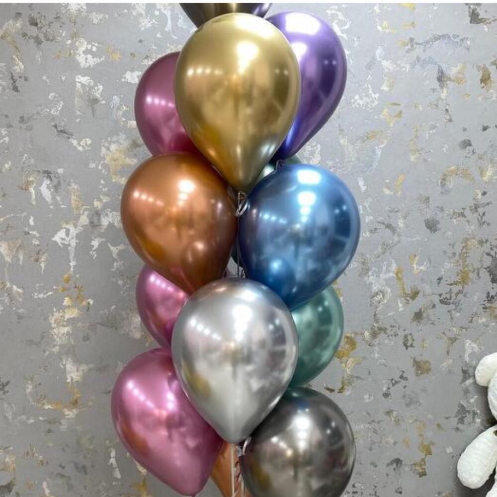 A bundle of 13 helium balloons chrome