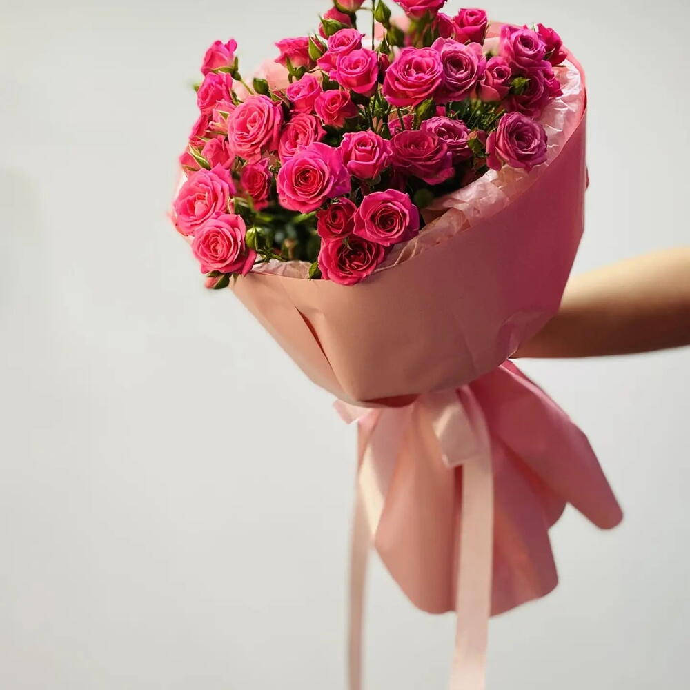 Лидия букет кустовых роз💗💗💗