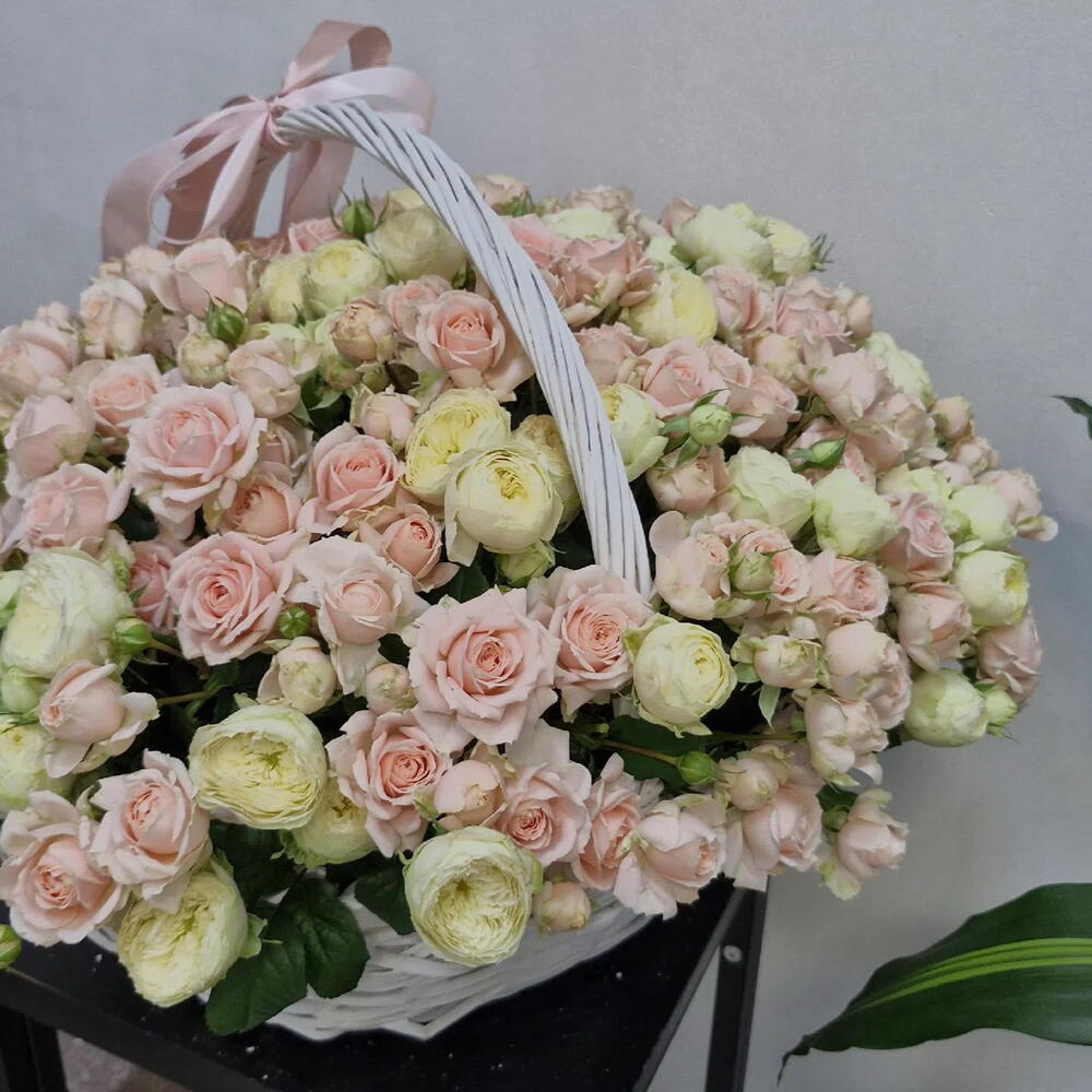 Цветы в корзине 💞💞💞