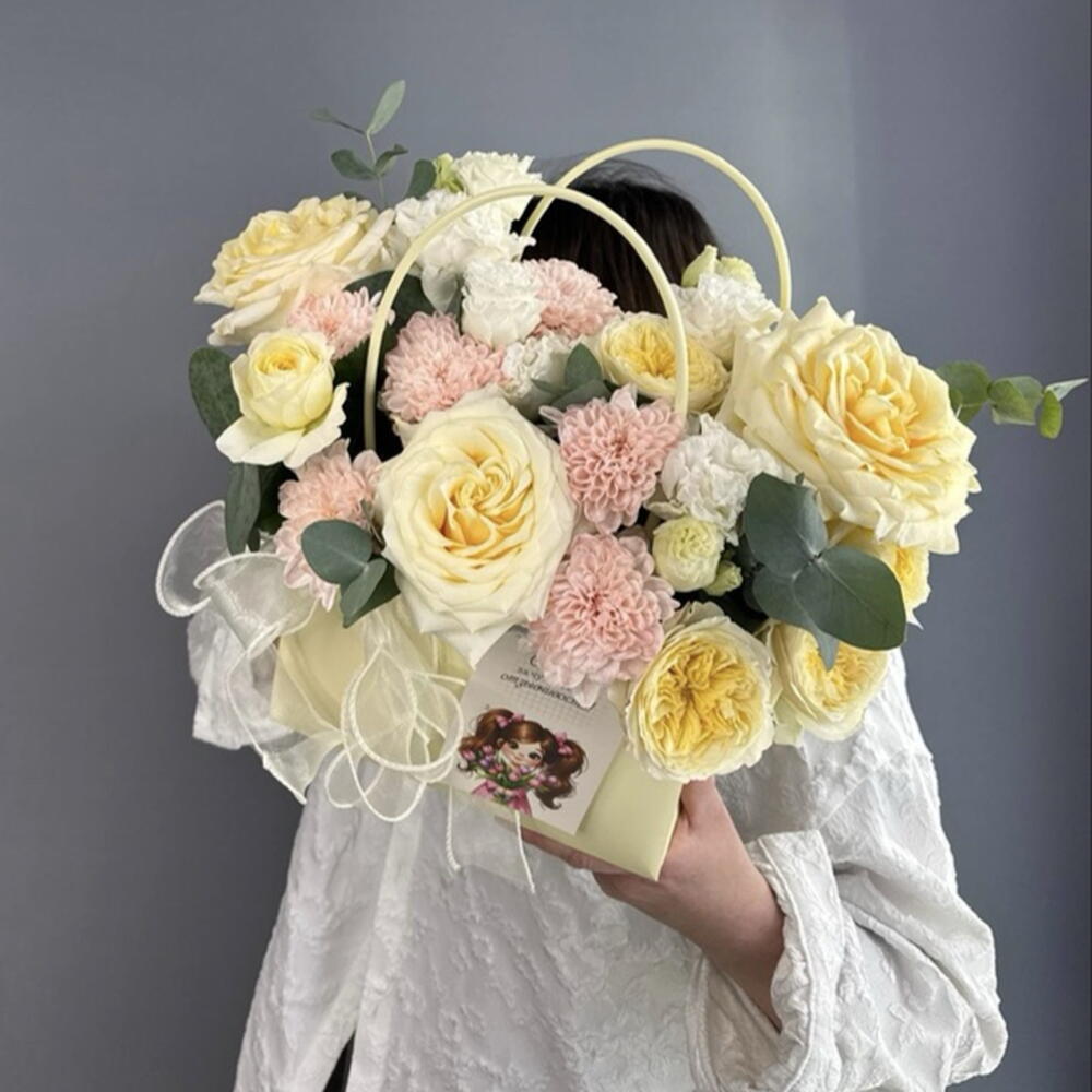 Композиция нежная 💛 пионовидная Роза 💛💛💛 Роза кустовая пионовидная 🌸 эвкалипт 🌿