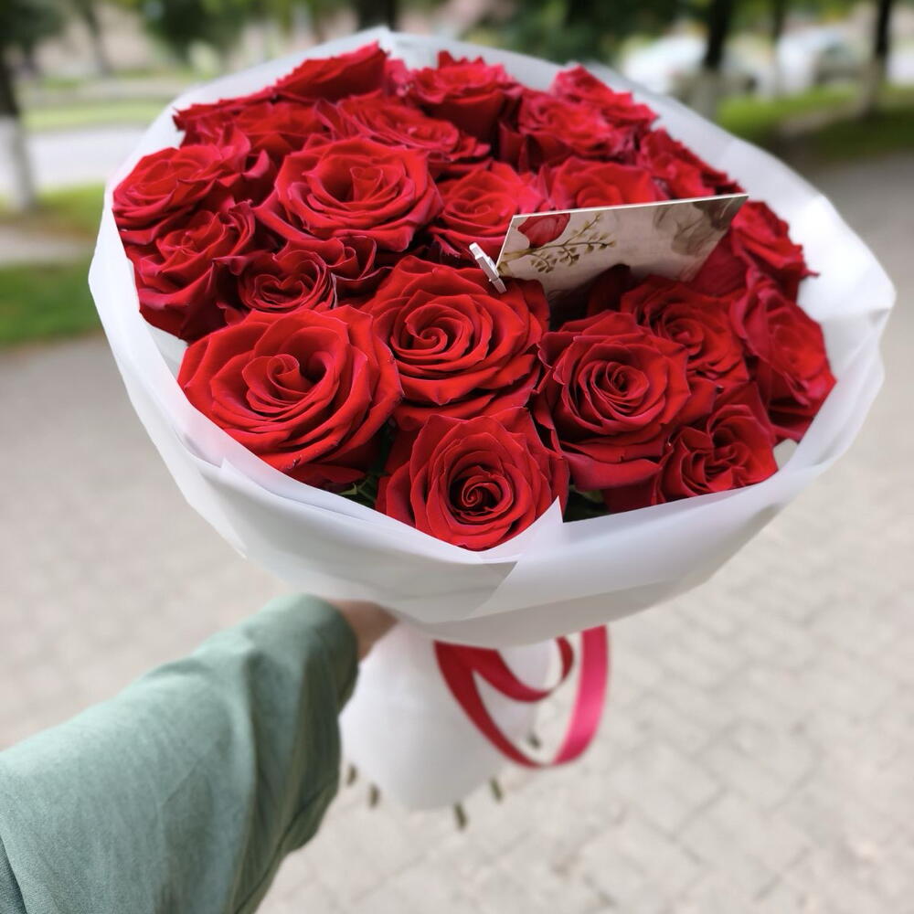 Букет « Алая Роза»
