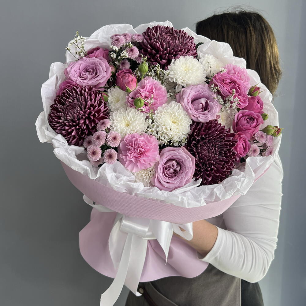 Букет королевский  👑 хризантема Бигуди 🌸 ароматная Роза  Маритим 💜 сиреневая Сантини 🩷