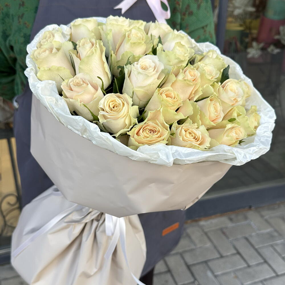 25 роз