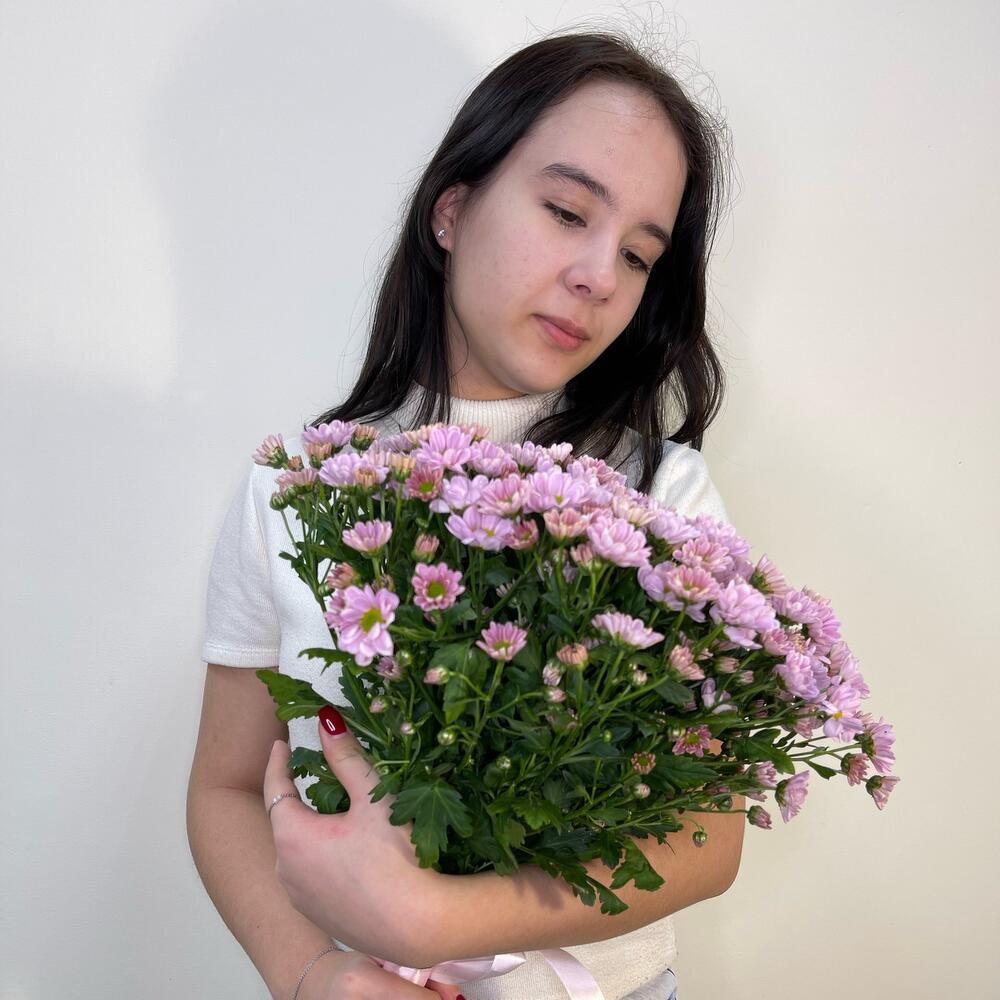 Букет из сантиний под лентой