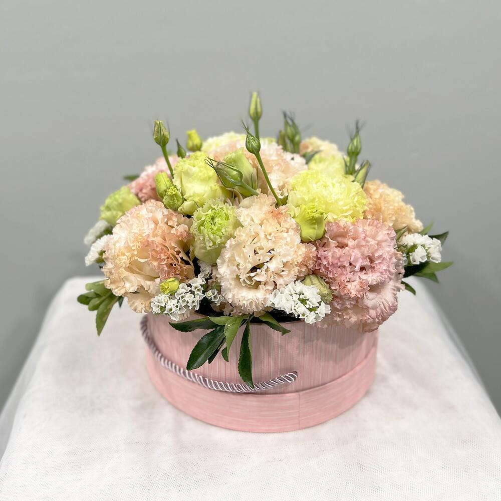 Composition with eustoma